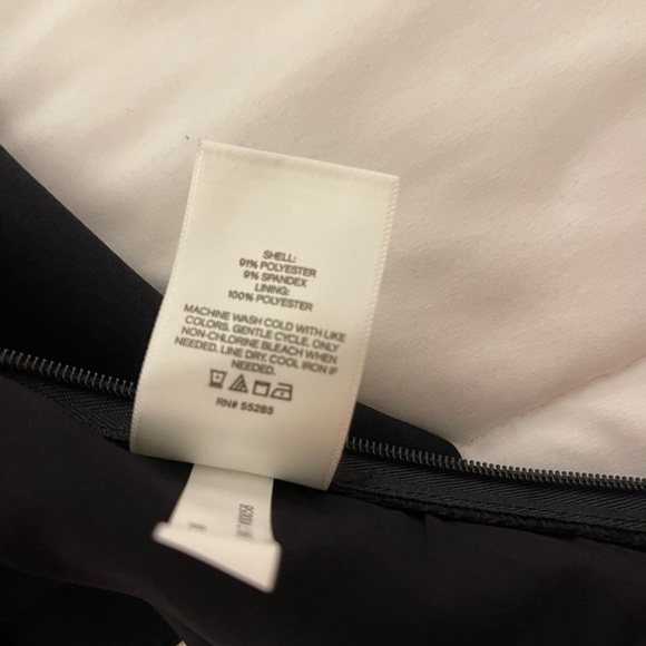 Women’s express blazer tank top - Picture 6 of 9